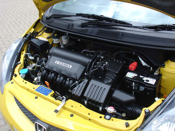 Honda Jazz motortér | ABS Király