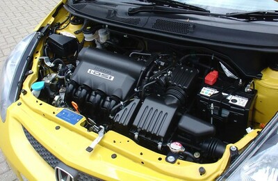 Honda Jazz motortér - ABS Király