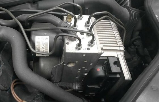 Mercedes SBC javítás